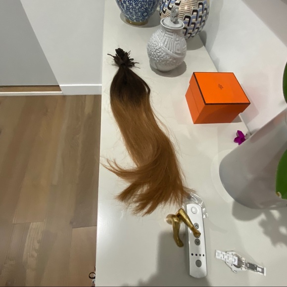 DONNA BELLA KERATIN EXTENSIONS - Picture 2 of 5